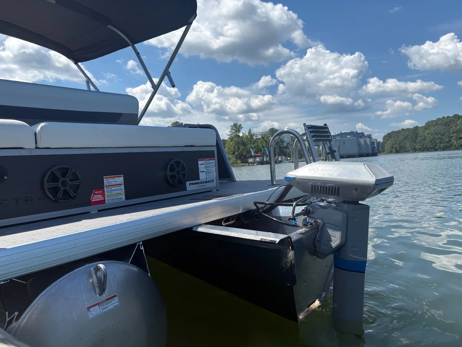 Electric ePropulsion outboard installed on a Princecraft pontoon